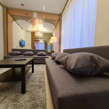 Chaleureux Bel Espace - Confort Et Harmonie Apartment *