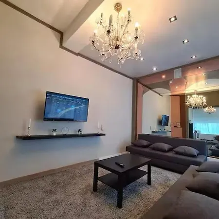 Apartament Chaleureux Bel Espace - Confort Et Harmonie Liège